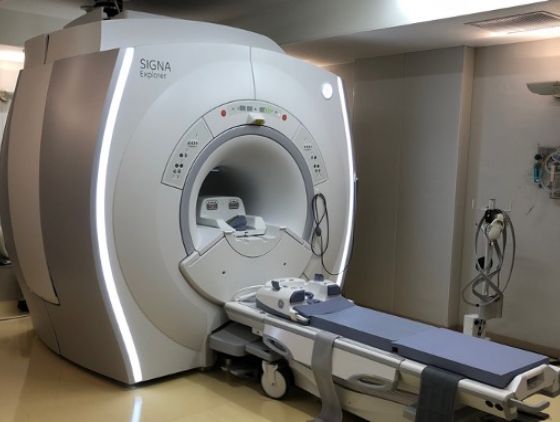 MRI